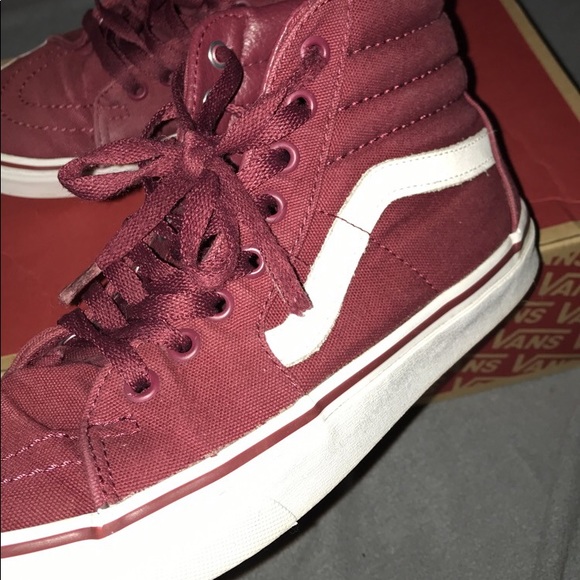 vans shoes maroon color